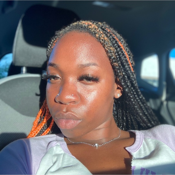 Meet your Posher, Azaria - Picture 1 of 1